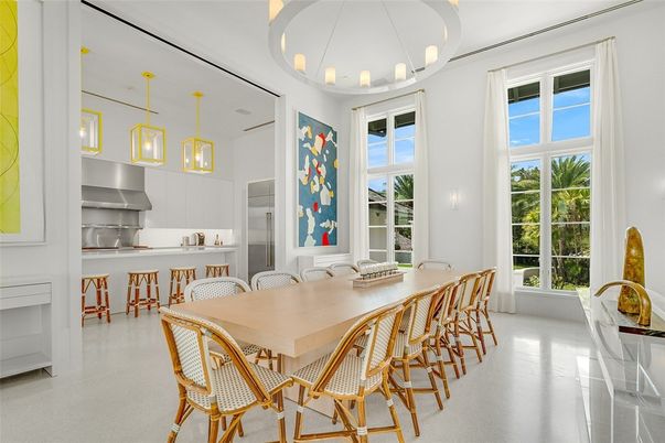 Dining room, Interior, Kitchen, Pendant Lights, Stainless Steel Appliances