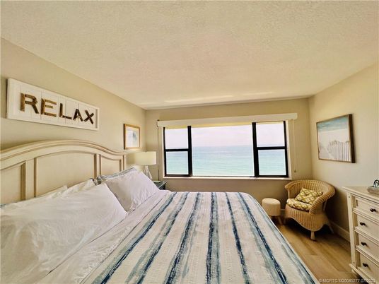 Bedroom, Interior, Water, Wood Texture Flooring