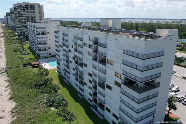 Exterior, Facade, Condo Building