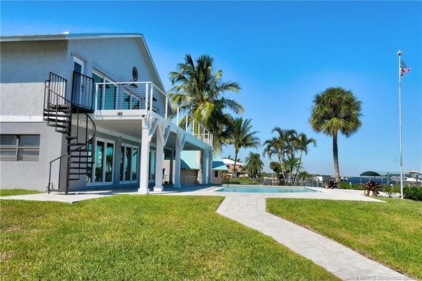 Backyard, Exterior, Pool