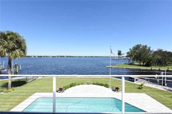 Exterior, Lake, Pool