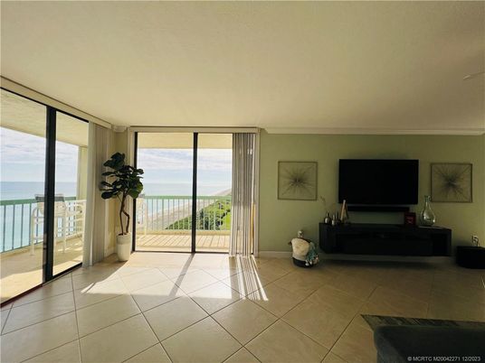 Interior, Water