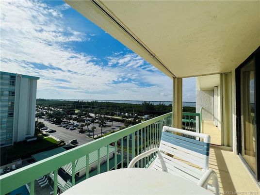 Exterior, Other, Skyline