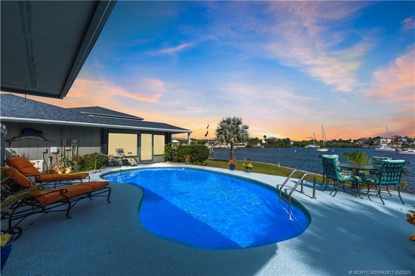 Exterior, Pool, Water
