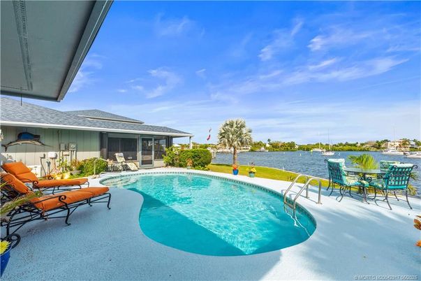 Exterior, Pool, Water