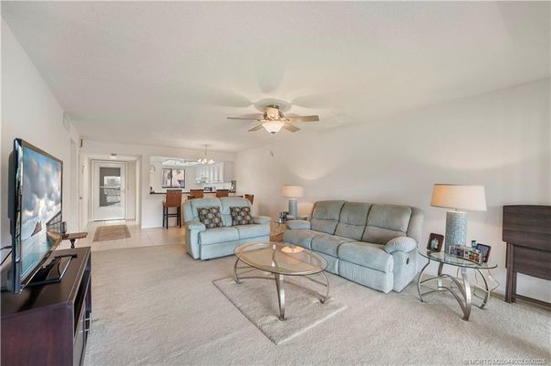 Dining room, Interior, Living room, Pendant Lights