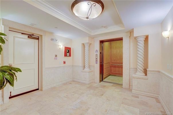 Elevator, Interior