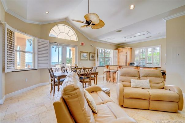 Dining room, Interior, Living room, Recessed Lighting