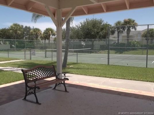 Exterior, Tennis Courts