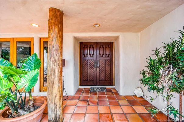 Exterior, Recessed Lighting
