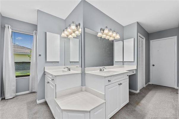 Bathroom, Dual Sink Vanities, Interior
