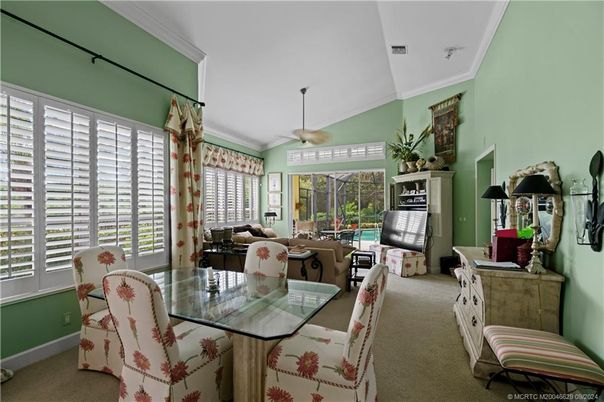 Dining room, Interior, Living room, Pendant Lights