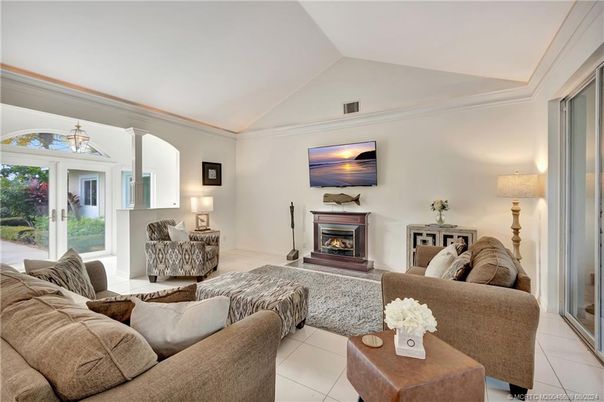 Fireplace, Interior, Living room