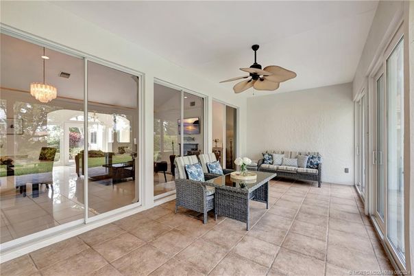 Chandelier, Interior, Living room, Sun Room