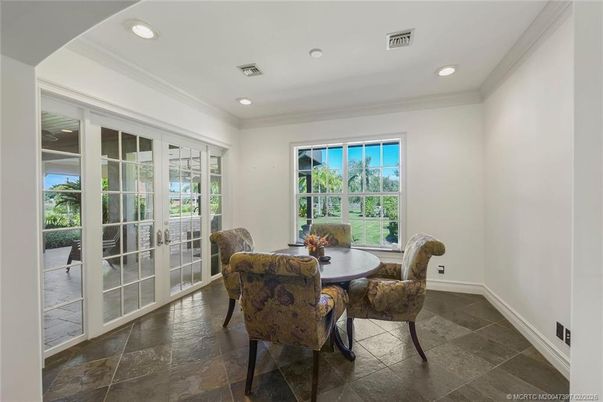Dining room, Interior, Recessed Lighting