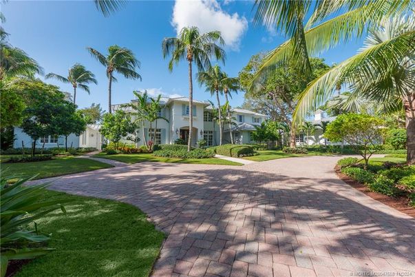 Backyard, Exterior, Facade, Condo Building