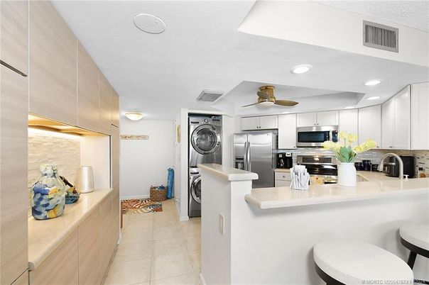 Interior, Kitchen, Recessed Lighting, Stainless Steel Appliances, Washer
