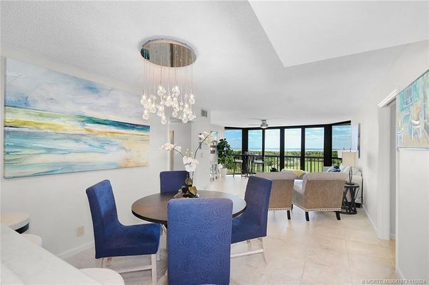Dining room, Interior, Living room, Pendant Lights