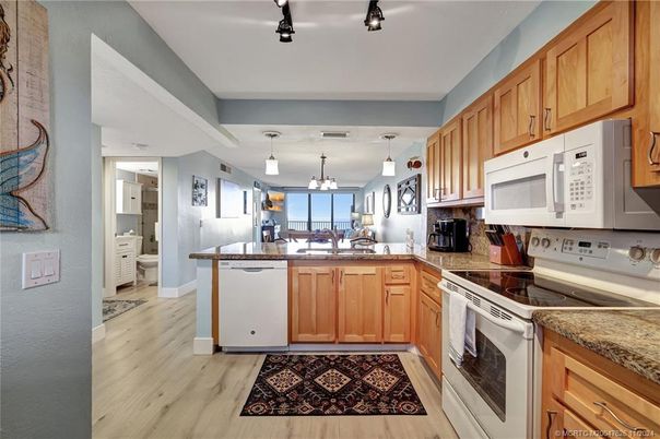 Interior, Kitchen, Pendant Lights, Wood Texture Flooring
