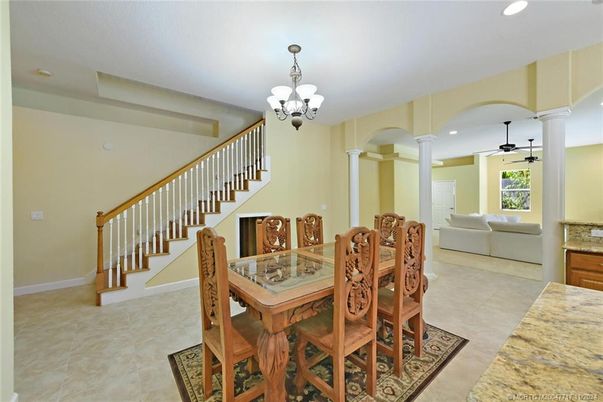 Chandelier, Dining room, Interior, Living room, Recessed Lighting