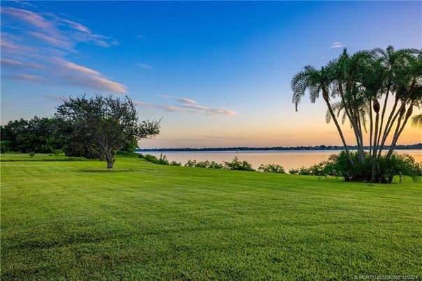 Backyard, Exterior, Lake