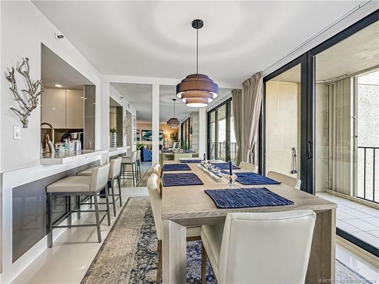 Dining room, Interior, Kitchen, Pendant Lights, Recessed Lighting
