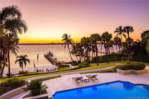 Exterior, Lake, Pool, Water