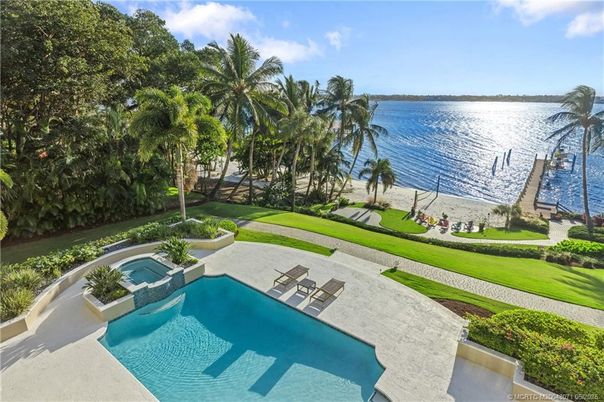 Exterior, Pool, Water