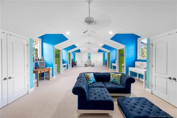 Interior, Living room, Pendant Lights, Recessed Lighting