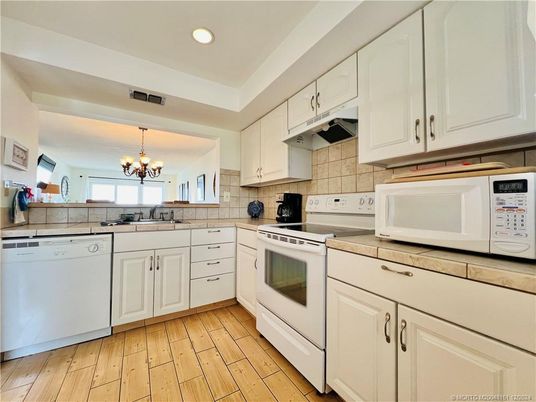 Chandelier, Interior, Kitchen, Recessed Lighting, Wood Texture Flooring