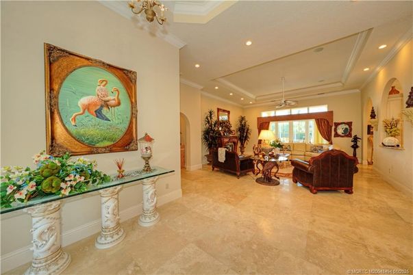 Interior, Living room, Pendant Lights, Recessed Lighting