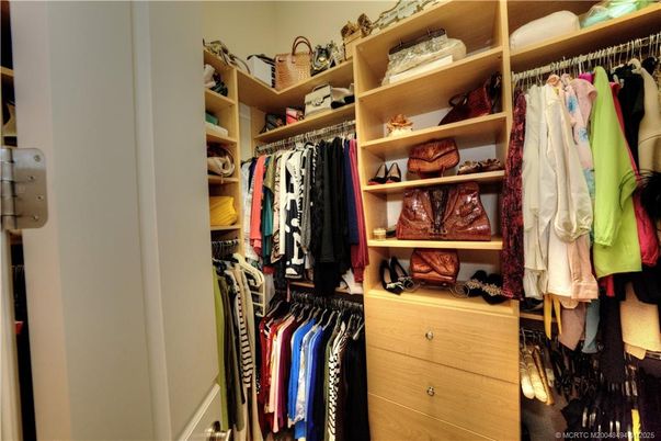 Interior, Walk-in Closets