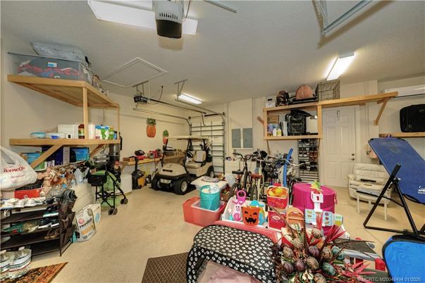 Garage, Interior