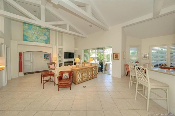 Dining room, Interior, Kitchen, Living room