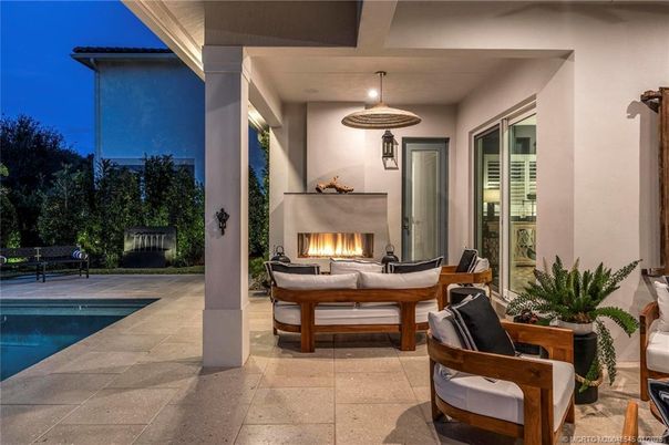 Exterior, Fireplace, Pool