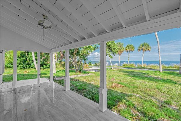 Backyard, Exterior, Sun Room, Water