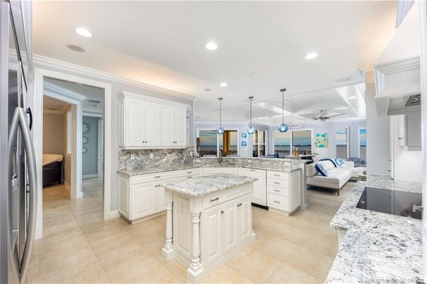Interior, Kitchen, Living room, Pendant Lights, Recessed Lighting
