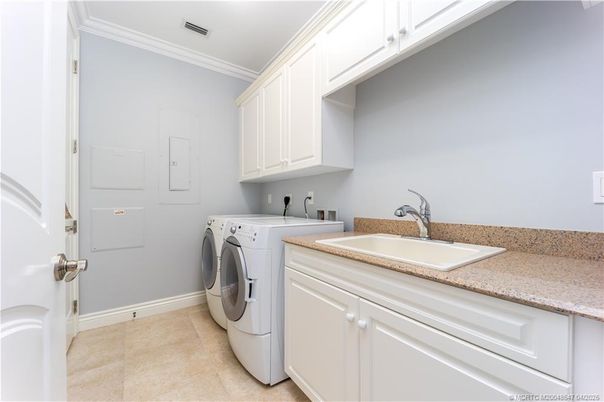 Interior, Washer