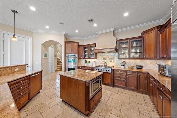 Interior, Kitchen, Pendant Lights, Recessed Lighting, Stainless Steel Appliances
