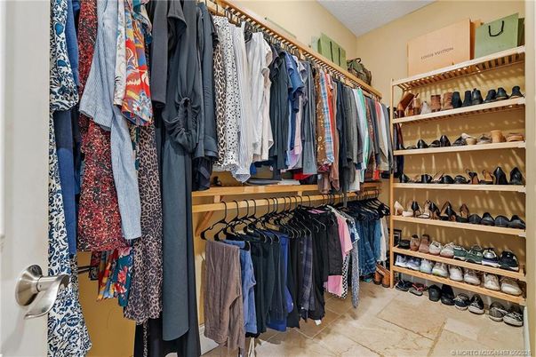 Interior, Walk-in Closets