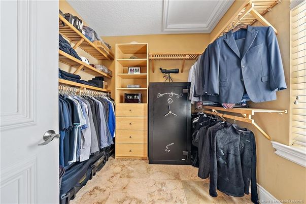 Interior, Walk-in Closets