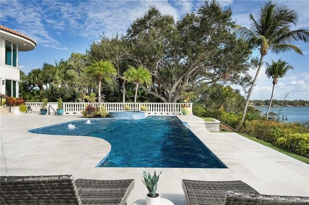 Exterior, Pool, Water