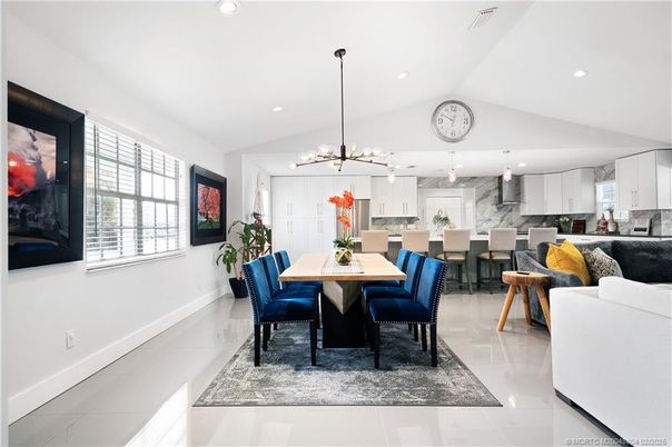 Dining room, Interior, Kitchen, Pendant Lights, Recessed Lighting