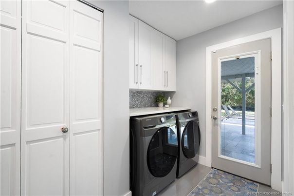 Interior, Recessed Lighting, Washer