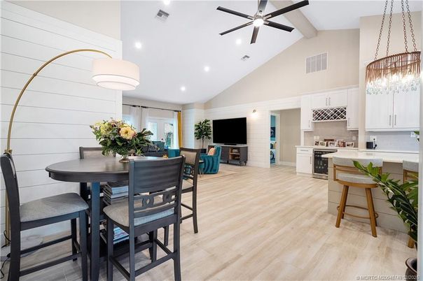 Dining room, Interior, Kitchen, Pendant Lights, Recessed Lighting, Wood Texture Flooring