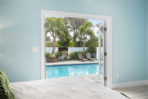 Bedroom, Interior, Pool, Water