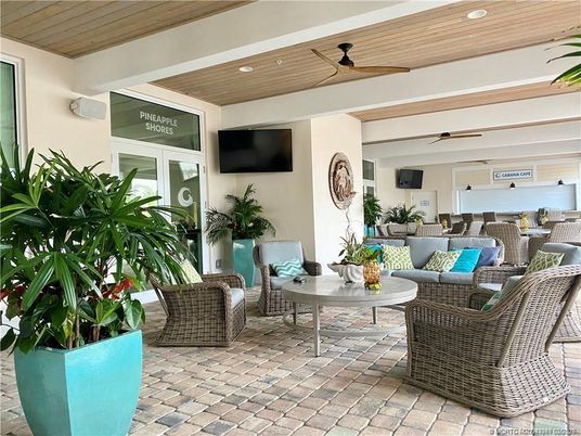Exterior, Living room