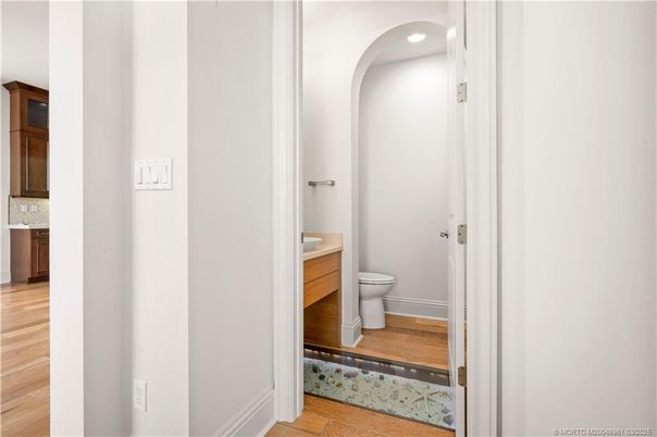 Bathroom, Interior, Recessed Lighting, Wood Texture Flooring
