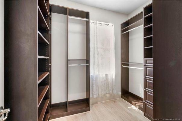 Interior, Walk-in Closets, Wood Texture Flooring