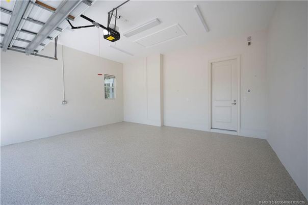 Garage, Interior